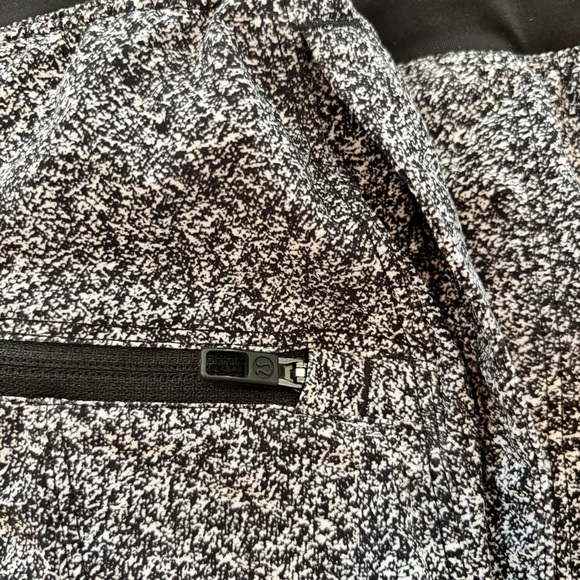 Lululemon T.H.E. Short Linerless Pineweave Alpine White Black Size Medium - Picture 9 of 12